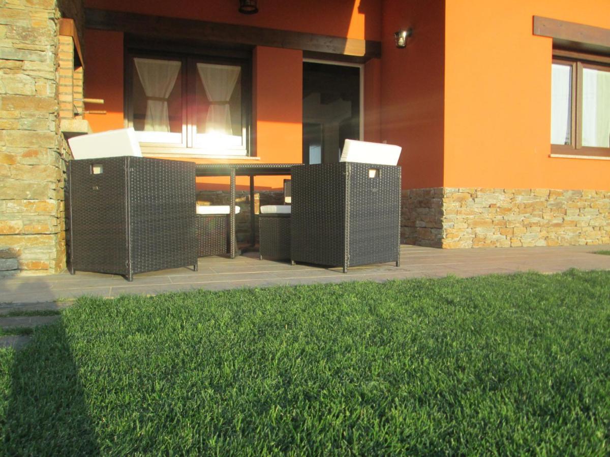 Apartamentos Fonte Villar Навия Экстерьер фото